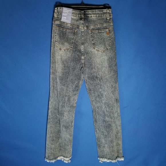 VIP Destructed Collection Jeans - Picture 2 of 8
